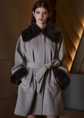 Fur collar middle coat