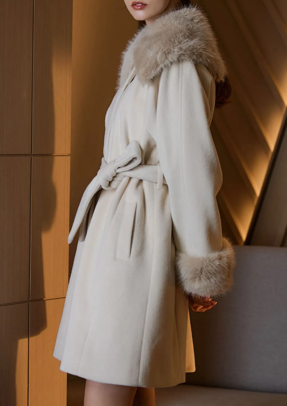 Fur collar middle coat