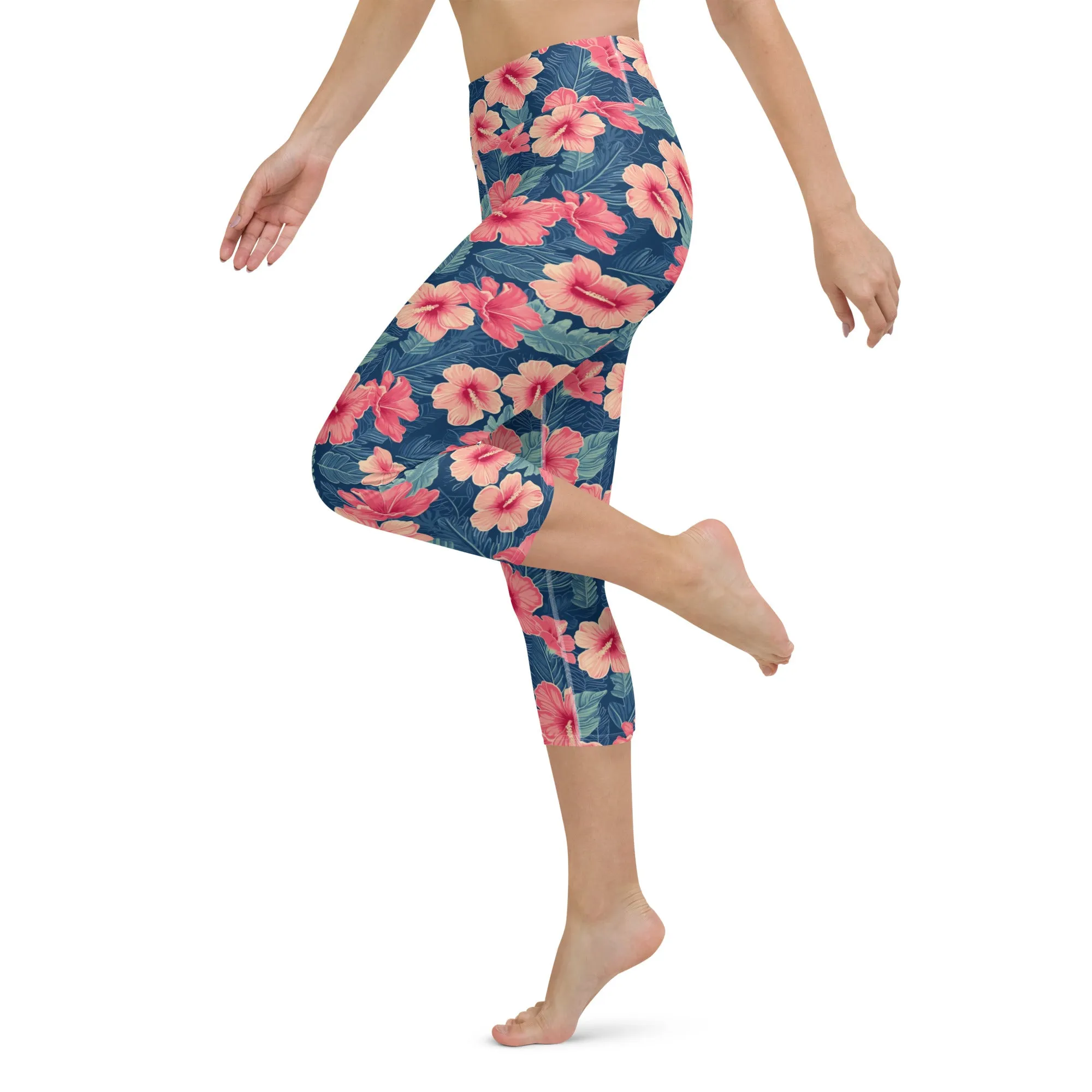 Hawaiian Hibiscus Capri Leggings Women, Pink Flowers 3 4 Cropped Surf Yoga Pants Printed Graphic Workout Gym Tights High Waisted