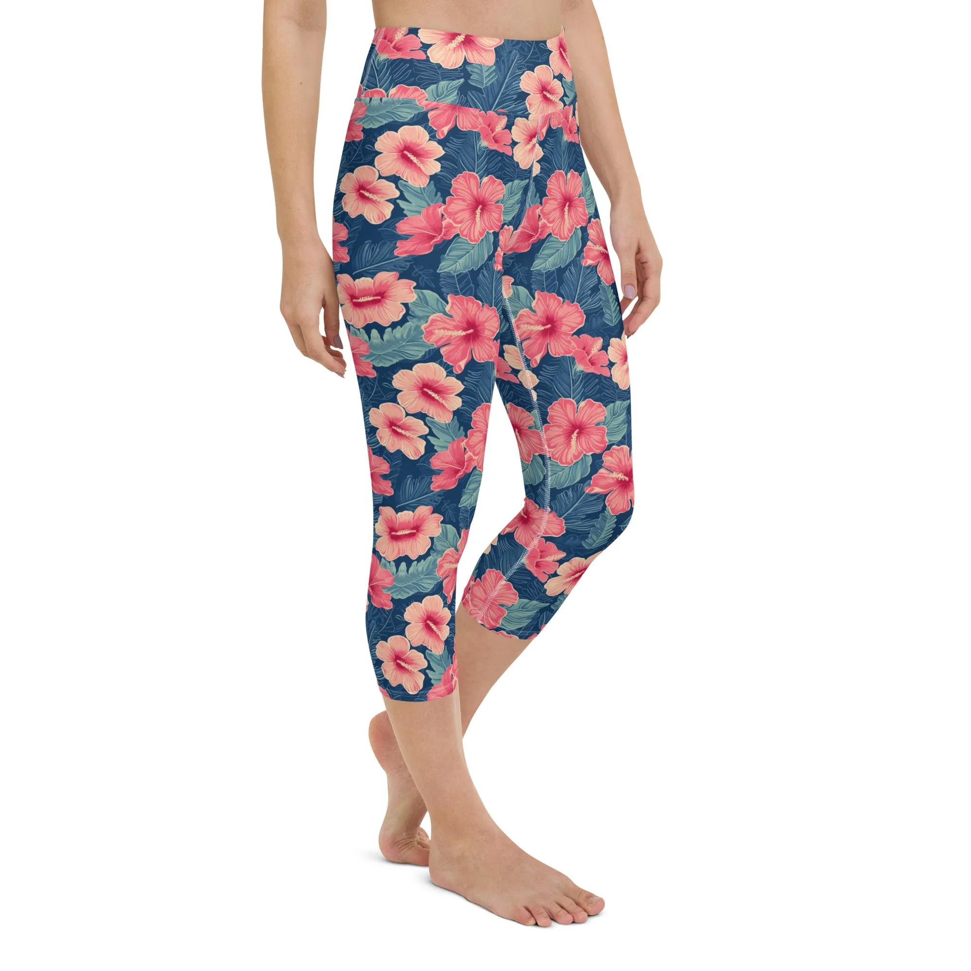 Hawaiian Hibiscus Capri Leggings Women, Pink Flowers 3 4 Cropped Surf Yoga Pants Printed Graphic Workout Gym Tights High Waisted