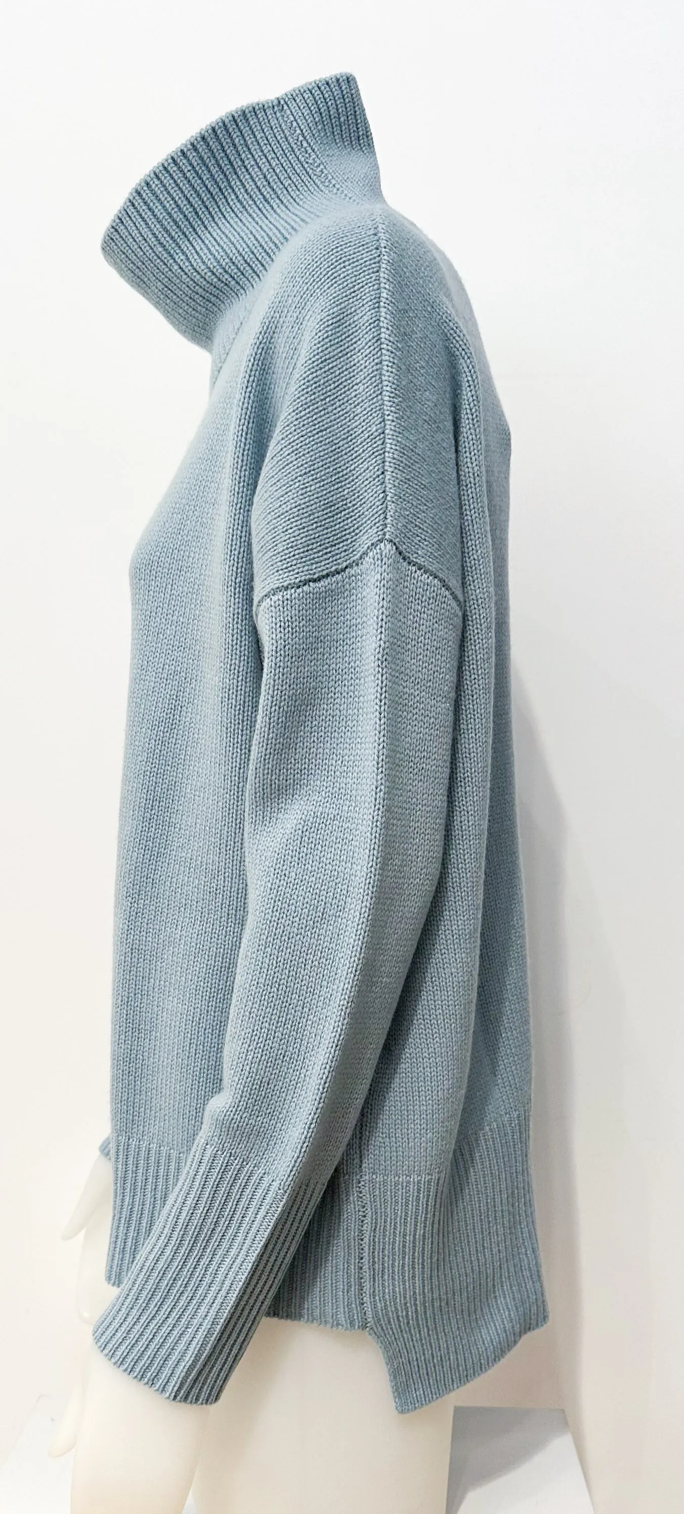 Pullover LISA YANG Heidi Powder Blue
