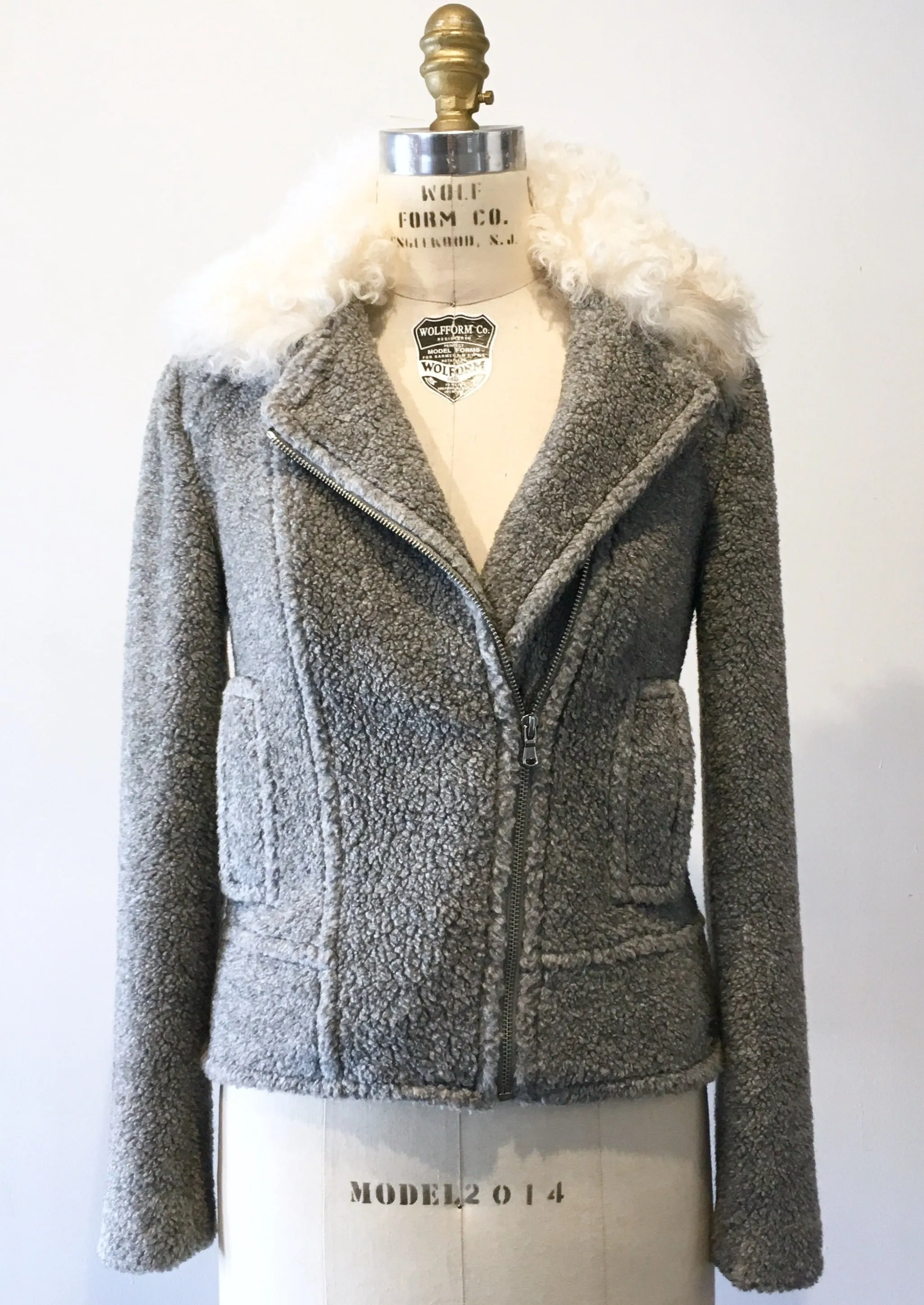 REBECCA TAYLOR Women's grey teddy jacket w/ white shearling collar, size 2
