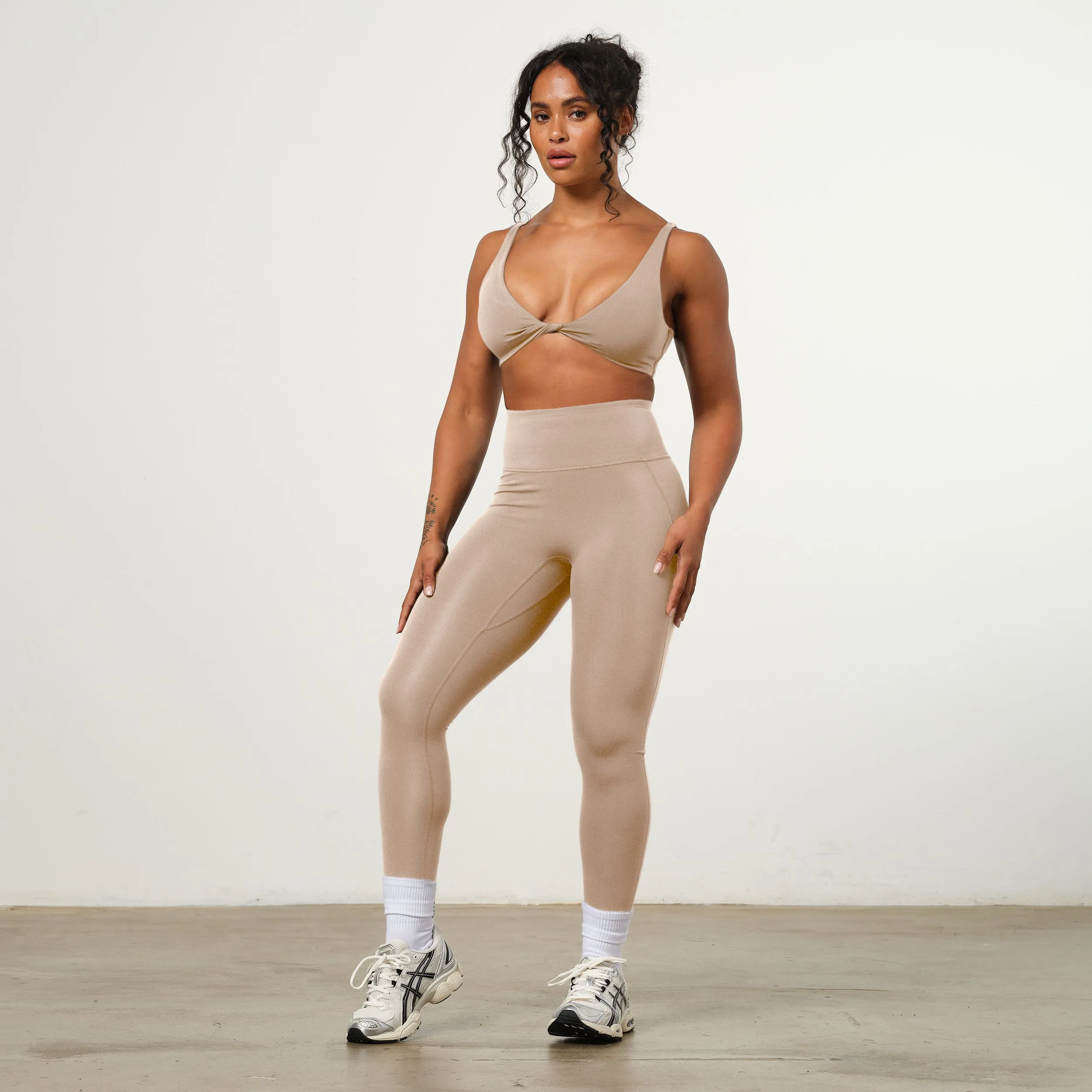VANQUISH ENHANCE PETITE LATTE HIGH-WAIST LEGGING