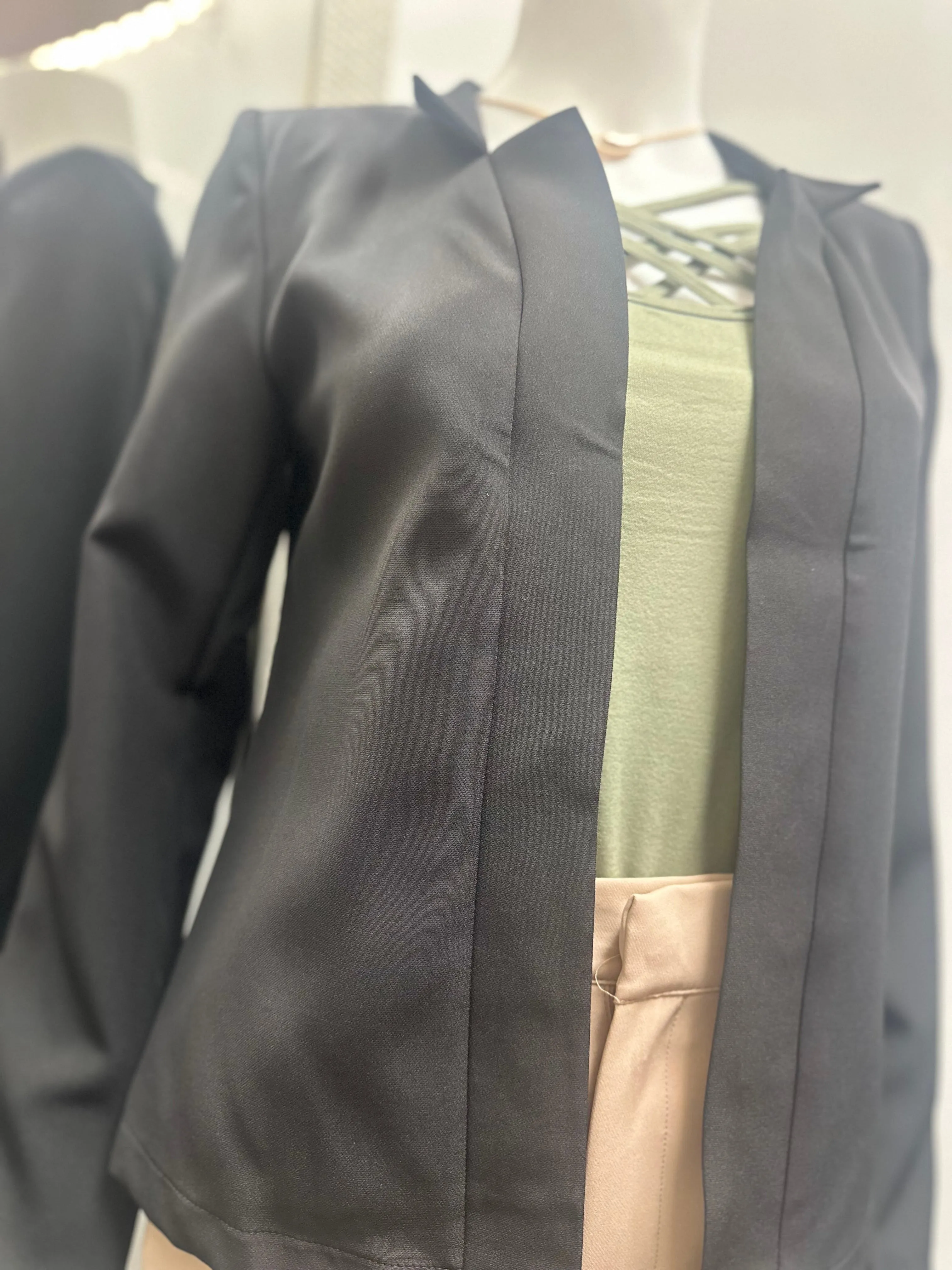 Women Plus Blazer/Black-PCR2314